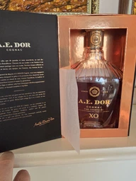 Коньяк A.E.Dor XO Nolly 0.7 л 40% в подарочной коробке (3497973058089) фото от покупателей 1