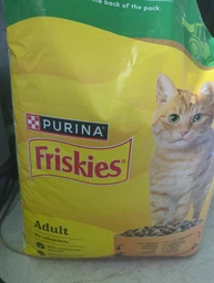 Сухой корм Purina Friskies для взрослых котов с курицей и овощами 10 кг