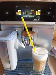 Кофемашина Philips LatteGo Pro серії 8000 Café Aromis EP8757/20 фото от покупателей 10