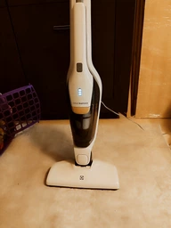 Аккумуляторный пылесос Electrolux EERC75SW фото от покупателей 2