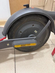 Електросамокат Xiaomi Mi Electric Scooter Elite GL BHR9603GL (400 Вт; 10 А*год; 36 В), колеса 10", чорний фото від покупців 3