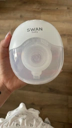 Молокоотсос электрический беспроводной Hands Free свободные руки портативный аккумуляторный ультратихий двухфазный 210 мл с дисплеем массаж стимуляция лактации молокоотсосы для сцеживания молока для мам и новорожденных Swan Baby Smart Lacto X2 фото от покупателей 1