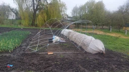 Теплиця-парник LEOBRO для саду Garden 18м2 Green Mosquito Door (LB-G110-GRN)