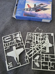 Model Set Самолет 1:144 Revell F/A-18E Super Hornet (1995 г. США) (63997)