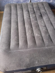 Односпальная надувная кровать Intex 64122 (99 x 191 x 42 см) Pillow Rest + Встроенный электронасос 220В