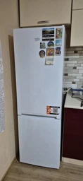 Холодильник Beko RCSA270K40WN