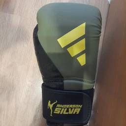 Боксерские перчатки Adidas x Anderson Silva (ADIAS50TG) Black/Yellow 10 унций фото от покупателей 1
