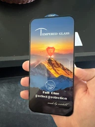 Защитное стекло 9D на весь экран для iPhone 15 Plus iPhone 15 Pro Max Black фото от покупателей 1