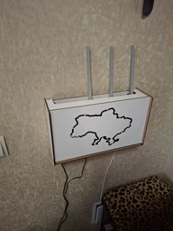 Настенная коробка для роутера Wi-Fi Полка 20х10х33.6 Карта Украины