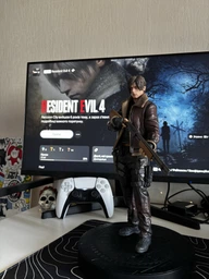 Колекційна фігурка Leon Rezident Evil 4 (30-33cм)