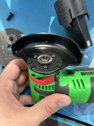 Угловая шлифмашина аккумуляторная RZTK AG 500Li Brushless (вращение диска по часовой стрелке) фото от покупателей 2