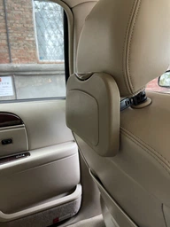 Складной автомобильный столик-органайзер для напитков "Авторесторан" Бежевый фото от покупателей 2