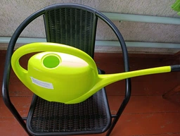Лійка Plastkon Spring 10,5 л салатова