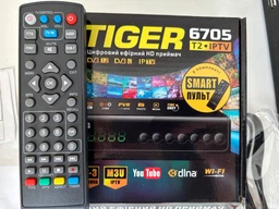 Тюнер ресивер Tiger T2 IPTV DVB-T2 DVB-C IPTV HD AC3 ТВ бокс приставка цифровий телевізійний приймач каналів Т2 цифрового ефірного та кабельного телебачення з універсальним пультом та інтернет додатками