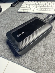 Портативный повербанк Anker 20000 mAh 45W с 2 встроенными кабелями USB-C, быстрая зарядка PD и LED дисплей, Power Bank для телефона, планшета, ноутбука фото от покупателей 3