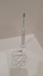 Электрическая зубная щетка Philips Sonicare HX4021/01 серии 2100 фото от покупателей 2