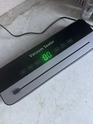Вакууматор побутовий для продуктів їжі Vacuum Sealer 120W вакууманий пакувальник автоматичний + 10 пакетів фото від покупців 3