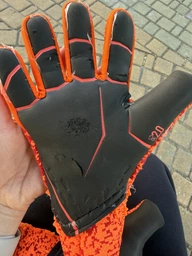 Воротарські рукавички PREDATOR PRO 7 розмір 9-15 років чорно-салатові