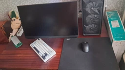 Монитор 24" Samsung Odyssey G3 (LS24DG300EIXUA) -- FullHD / VA / 180Hz / 1 мс (MPRT) / HDR10 / AMD FreeSync / Pivot / Black Equalizer / 95% sRGB фото от покупателей 1