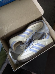 Женские кеды кожаные низкие Adidas Samba Og W ID0478 39.5 (6UK) 24.5 см Samba Og W Crewht/Cblack/Sanstr (4066765863263) фото от покупателей 1