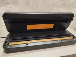 Вакууматор побутовий для продуктів їжі Vacuum Sealer 120W вакууманий пакувальник автоматичний + 10 пакетів фото від покупців 1