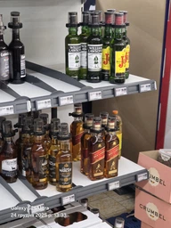 Виски J&B Rare выдержка 4 года 1 л 40% (5010103800457) фото от покупателей 1