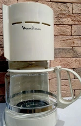 Кофеварка капельная Moulinex Uno FG121A10