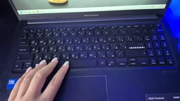 Ноутбук Asus Vivobook 15 X1504VA-BQ3122 (90NB13Y1-M01550) фото від покупців 2