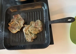 Сковорода чавунна лита Maysternya 280-280-40MRgrill 28*28*4см квадратна (гриль) з металевою ручкою