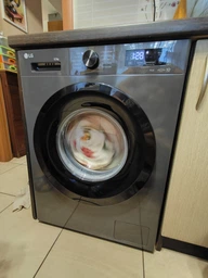Фронтальна пральна машина LG, 6.5 кг, 1200 об/хв, клас енергоспоживання В, 44 см, з дисплеєм, функцією пари, інверторний двигун, ч (629109)