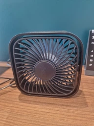 Портативний вентилятор з живленням від USB A031 Чорний