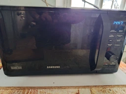 Мікрохвильова піч SAMSUNG MS23K3513AS фото від покупців 1