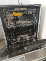 Посудомийна машина Whirlpool W8IHF58TU