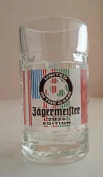 Набор ликер Jagermeister (+2 шота 40 мл) 0.7 л 35% World Cup (4067700013019W) фото от покупателей 4