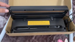 Вакуумний пакувальник Zepline 200W Чорно-сріблястий (Автоматичний вакууматор для дому із сенсорним LED-дисплеєм та вбудованим ножем, побутовий кухонний пакувальник для вологих та сухих продуктів) фото от покупателей 1