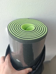 Килимок для йоги та фітнесу EasyFit TPE+TC 6 мм двошаровий чорний із зеленим + Чохол фото від покупців 1