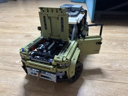 Конструктор Technic – Land Rover Defender на 2573 деталей (42110) фото від покупців 3