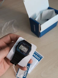 Чоловічий годинник з точним кварцовим механізмом CASIO F-91W-1YER фото від покупців 1