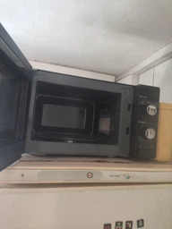 Мікрохвильова піч Sharp YC-MS01E-B фото від покупців 1