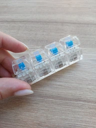 Антистрес брелок клавіатура з RGB підсвіткою, механічні кнопки, LED кейкап фіджет фото від покупців 1