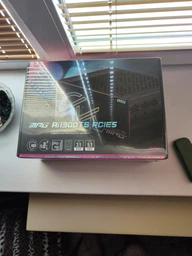 Блок питания MSI MPG Ai1300TS PCIE5