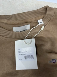 Свитшот женский GANT Shield C-Neck Sweat 4201414-269 XL Бежевый (7325707723728)