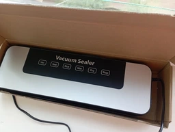 Вакууматор побутовий для продуктів їжі Vacuum Sealer 120W вакууманий пакувальник автоматичний + 10 пакетів