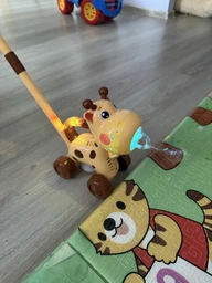 Игрушка каталка детская для мыльных пузырей с подсветкой с раствором в комплекте, генератор мыльных пузырей на батарейках, зі світлом (CK8521)