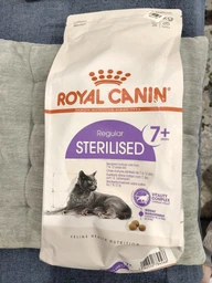 Сухий корм Royal Canin Sterilised для стерилізованих котів від 7 років 1,5 кг