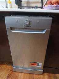 Посудомийна машина Indesit DSCFE1B10SRU