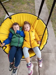 Гойдалка підвісна для дітей та дорослих, гніздо лелеки «Take&Ride Nest» Yellow