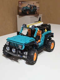 Конструктор LEGO Technic Внедорожник Jeep Wrangler Rubicon 723 детали (42227)