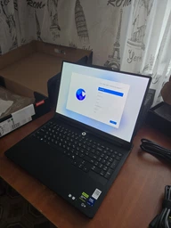 Ноутбук Lenovo Legion Pro 7 (83F50014US) -16 Ultra 9-275HX 32GB 2TB RTX5080 фото від покупців 1