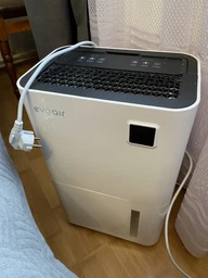 Осушувач повітря EvoAir OptiDry 20 20л/24год датчик вологості функція пам'яті сушіння одягу резервуар 2л цифровий дисплей білий фото від покупців 18